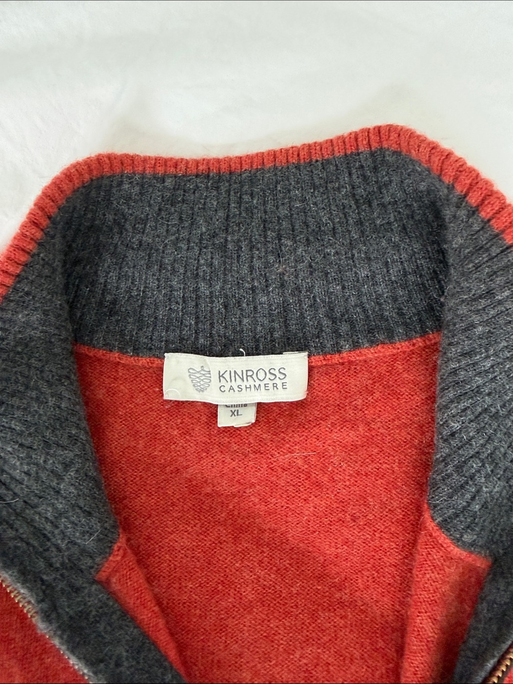 Men's Half-Zip Cashmere Sweater - Picture 2 of 3